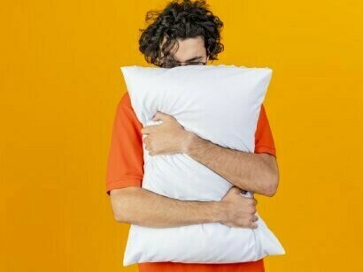 Una de las causas más importantes del mal sueño son los malos hábitos diurnos, el mal orden, la alimentación desagradable, porque acabamos experimentando durante la noche todo lo que experimentamos durante el día