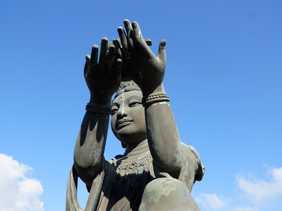 Difficile orientarsi tra le mille proposte di Hata o Vinyasa Yoga