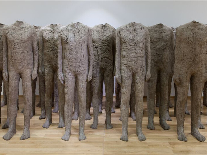 Magdalena Abakanowicz, Crowd
