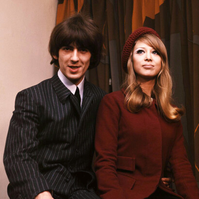 Pattie Boyd con el guitarrista y cantante británico, George Harrison