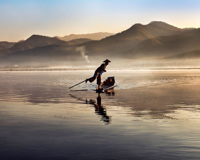 Steve McCurry. Courtesy of Cavalier Galleries