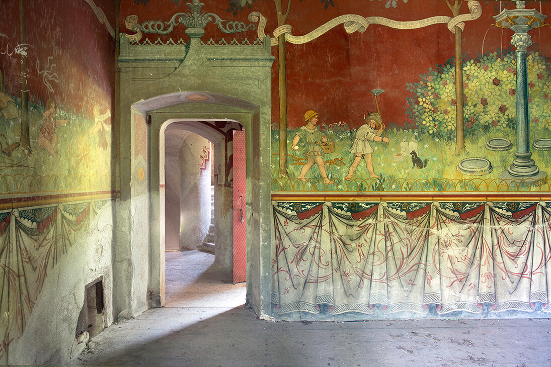 Silvia Camporesi - Atlas Italiae 05
Castello / Castle
Rovasenda
(Piemonte), Silvia Camporesi, 2015
Dimensioni variabili
Edizione 5+1