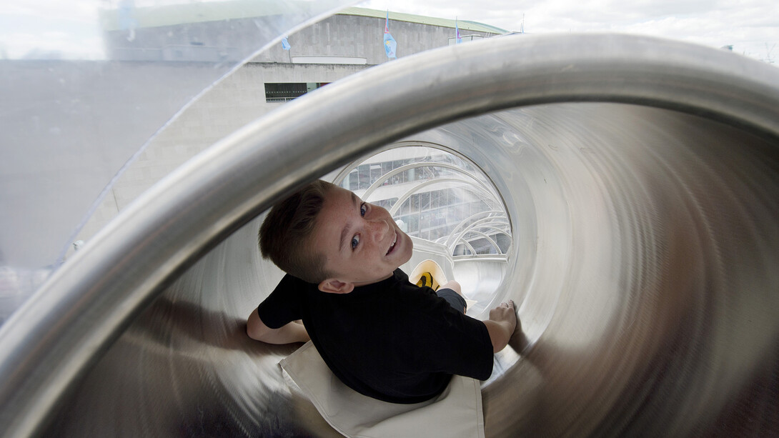 Carsten Höller, Isomeric Slides, 2015 © Carsten Höller. Installation View Carsten Höller l Decision, Hayward Gallery, London 2015. Courtesy of the artist and LUMA Foundation Photo © Linda Nylind
