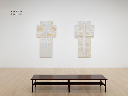 Various artists, Earthbound, exhibition view. Courtesy of DC Moore Gallery
