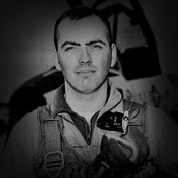 El bombardero Forrest Trembley