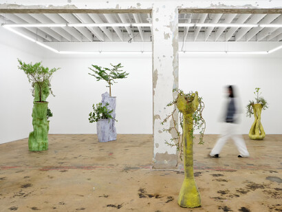 Anders Herwald Ruhwald, Sculptures for plants and people, exhibition view. Courtesy of Nina Johnson