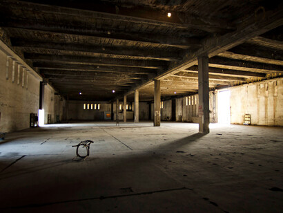 Gian Maria Tosatti,
Sette stagioni dello Spirito 3_Lucifero,
Ex Magazzini Generali del Porto di Napoli,
Installation view,
© Gian Maria Tosatti,
Courtesy Galleria Lia Rumma MilanoNapoli
