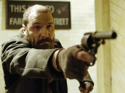 James Vane in una scena del film