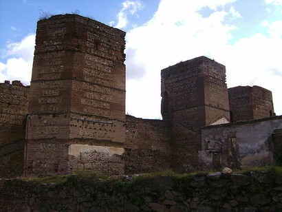 El Castillo de Buitrago del Lozoya es mucho más que una antigua fortaleza; es un símbolo de la rica historia y el patrimonio cultural de la región