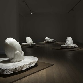 Jaume Plensa, 5 rêves, 5 désirs, exhibition view. Courtesy of Galerie Lelong