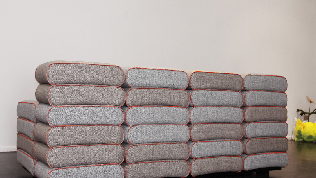 Andrea Anastasio, divano Checkpoint, courtesy Galleria Luisa Delle Piane