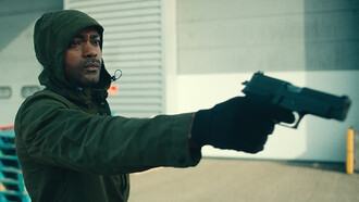 La série Top Boy. Elle offre un aperçu de la hiérarchie complexe des gangs à Londres