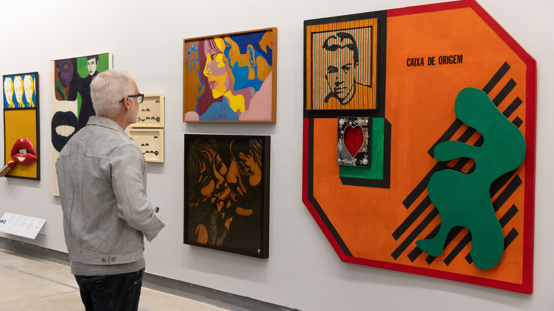 Vários artistas, Pop Brasil: vanguarda e nova figuração, 1960-70, vista da exposição. Cortesia da Pinacoteca