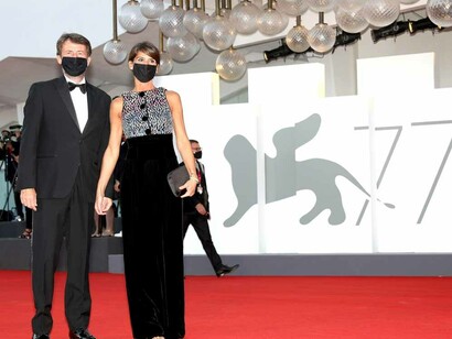 Il ministro dei Beni Culturali Dario Franceschini con la moglie