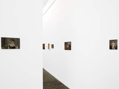 Janice Nowinski, Mirrors, exhibition view. Courtesy of Thomas Erben Gallery