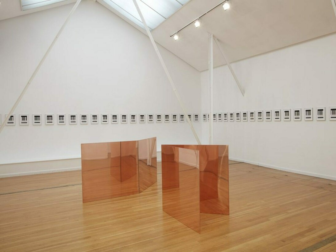 Adrian Sauer, Exhibition view. Courtesy of Galeria Helga de Alvear