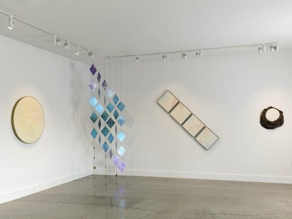 Rachelle Reichert, Rock, cloud, cloth, exhibition view. Courtesy of Sarah Shepard Gallery 