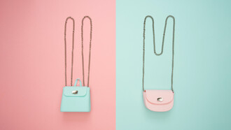 Valentino Garavani y Mario Valentino son dos marcas diferentes que nacieron con solo unos años de diferencia