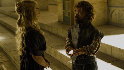 Daenerys Targaryen y Tyrion Lannister en «Juego de Tronos»