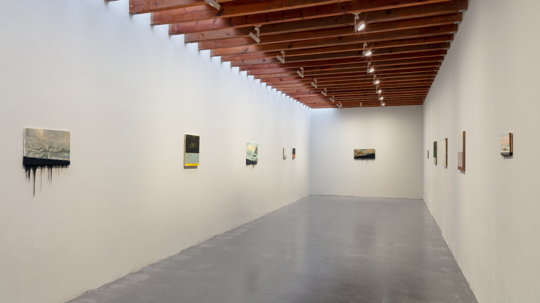 Minerva Cuevas and Thiago Hattnher, horizons, exhibition view. Courtesy of kurimanzutto