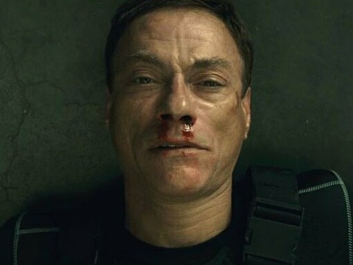 Jean-Claude Van Damme sangrando 