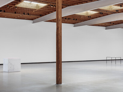 Charles Ray, exhibition view. Courtesy of Jeffrey Deitch