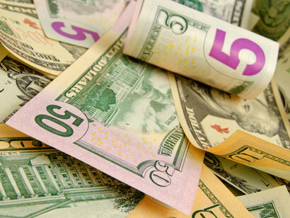 People without children are more likely to use cash than those with children
