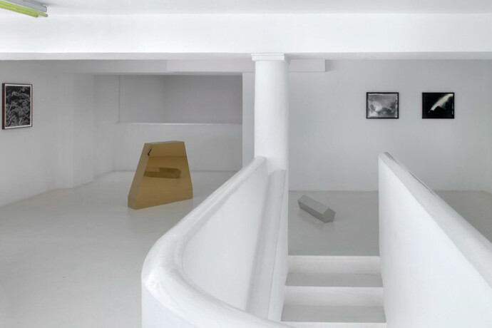 Installation view, Claudia Wieser: Container / Lisa Oppenheim: Natureʻs Pencil, Sies + Höke, Düsseldorf, 2014, photographer: Achim Kukulies, courtesy the artist(s) and Sies + Höke, Düsseldorf.  