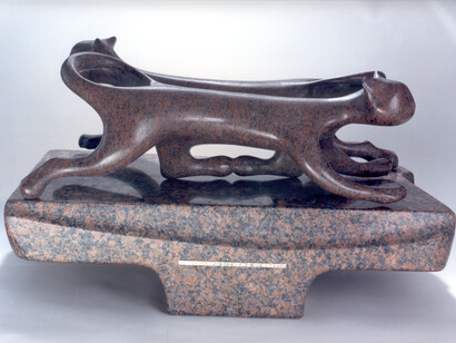 Contrapposizione di energie, granito rosso di Svezia, 1980, 64x44x38h cm.