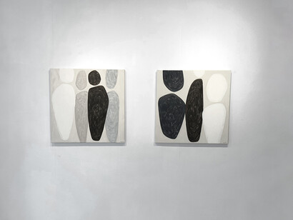 Various artists, Blue take me to the end, exhibition view. Courtesy of Galeria Azur