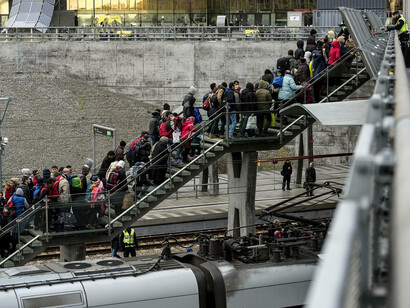 Sweden prepares to expel up to 80,000 asylum seekers