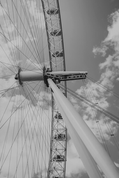 A full rotation of the London Eye in London, UK, takes about 30 minutes