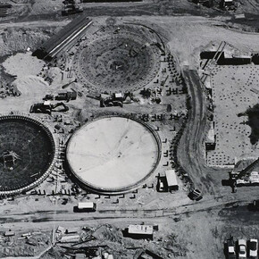 Marilyn Bridges (American, born 1948), Circles Along the Hudson, New York City, 1985, Gelatin silver paint.
