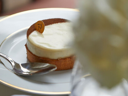 Pierre Hermé’s Tarte Infiniment Vanille at Les Lumières 