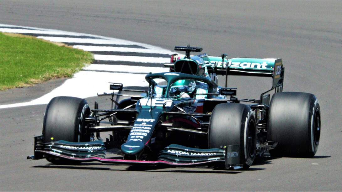 Lance Stroll Aston Martin F1, Stroll racing for Aston Martin F1 at Silverstone 2021, England