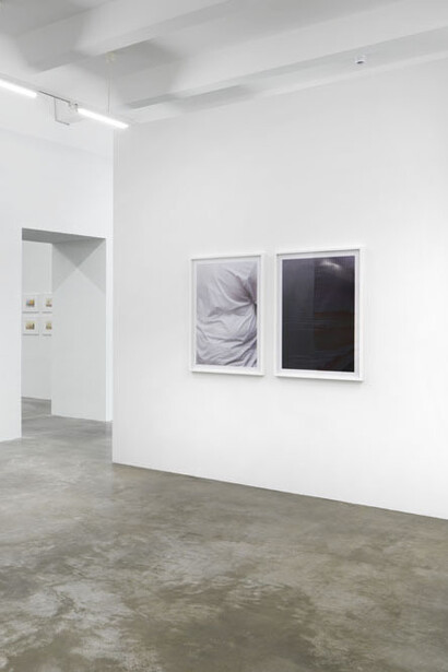 Ausstellungsansicht „Absurde Routinen“, Foto: Jens Ziehe