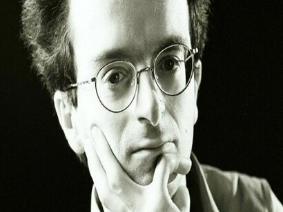 Un primo piano Andrea Bacchetti