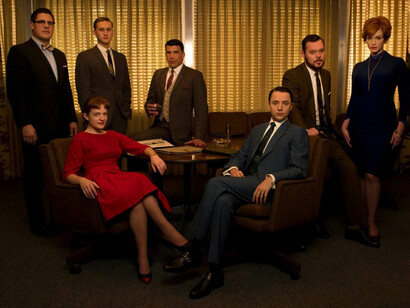 Mad Men: La serie teje hábilmente eventos mundiales con las vidas personales de los personajes, ofreciendo una perspectiva única
