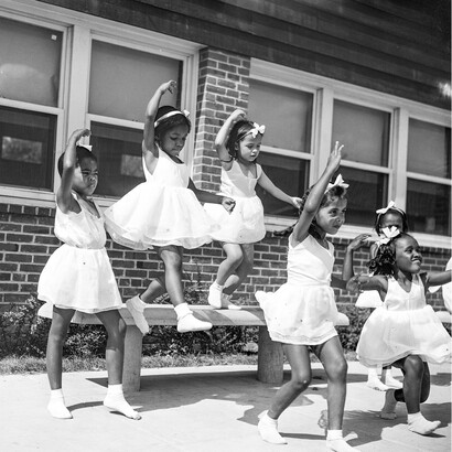 A dance group, Frederick Douglass housing project, Anacostia, Washington, DC, Gordon Parks , 1942,