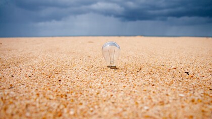 Il "momento Eureka" è l’attimo in cui la mente, dopo aver brancolato nel buio, accende una luce senza sapere bene da dove venga