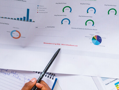 Ao avaliar resultados e devolver feedback não é coerente que as lideranças tragam aos seus liderados um julgamento qualitativo sobre suas ações