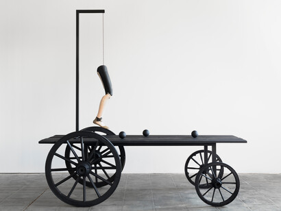 Böse geis­ter, maß­nah­men zur wiederbelebung, ausstellungsansicht. Mit freundlicher genehmigung des Lentos Kunstmuseum