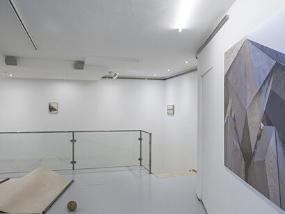 Espacio, luz y orden. Courtesy of Galería José de la Fuente