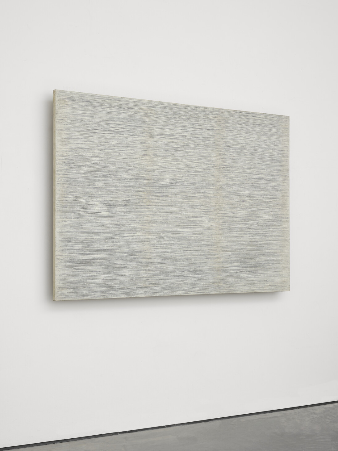 Park Seo-Bo
Ecriture (描法) No. 23-77
1977
Pencil and oil on canvas
51 3/16 x 76 3/8 in. (130 x 194 cm)
© the artist. Photo © White Cube (George Darrell)
