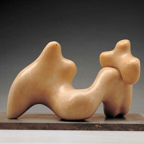 Barbara Hepworth, Large and Small Form 1934, Sculpture, White alabaster, 250 x 450 x 240 mm, Courtesy of the Pier Arts Centre © Bowness, Hepworth Estate