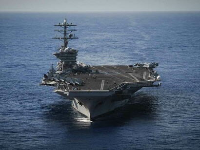La portaerei statunitense USS Nimitz (CVN-68). Gli “incontri Nimitz del 2004" furono riportati dai piloti e dagli operatori radar di base a bordo della portaerei