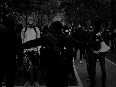 Political movements: we must work on a political strategy