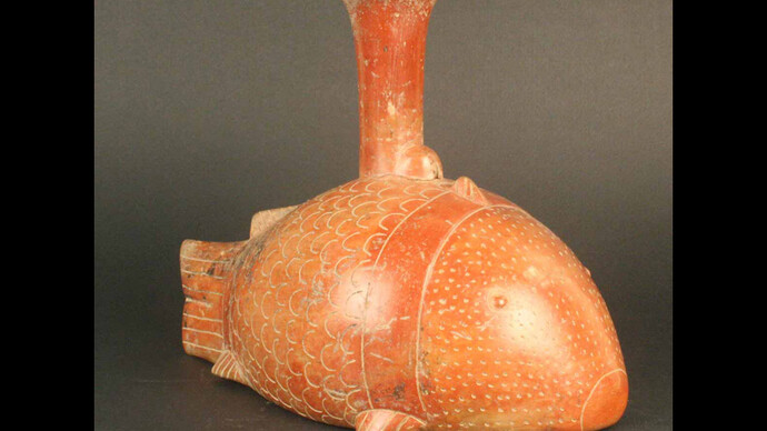 Botella silbato asa puente

Materials: Ceramic

Formativo Tardío 1300 - 550 aC

Measures: 175 mm de alto
