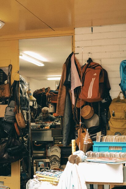 Loja de roupas e artigos usados