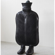 Erwin Wurm, Mutter, 2014, Bronze, patina, 168 x 80 x 43 cm, Ed. 1 of 5, Courtesy Galerie Thaddaeus
Ropac, Paris/Salzburg © Erwin Wurm, Photo: Eva Würdinger
